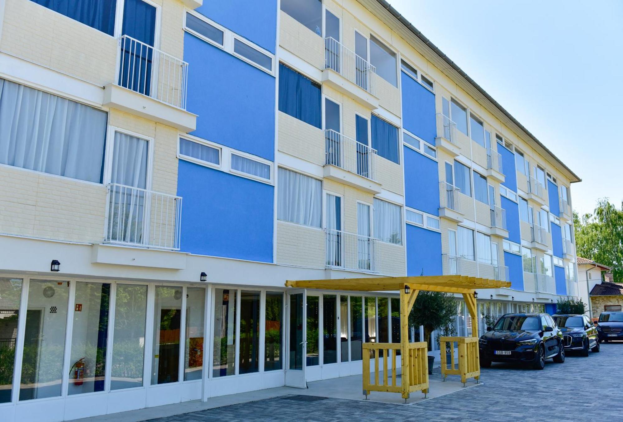 Zama Hotel Zamárdi Exteriér fotografie