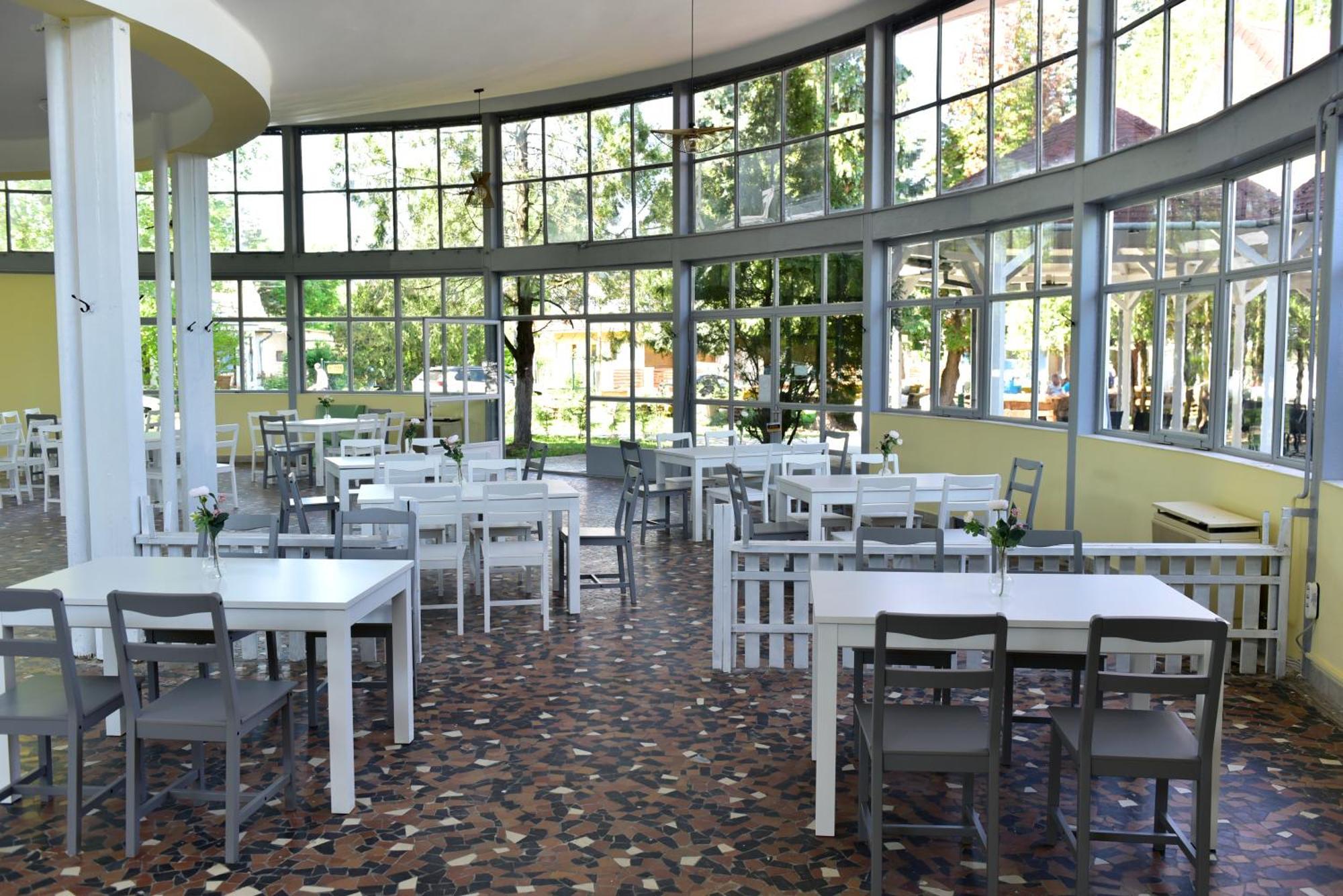 Zama Hotel Zamárdi Exteriér fotografie